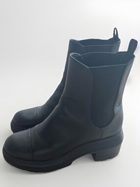 Stuart Weitzman ankle boots black Size 8